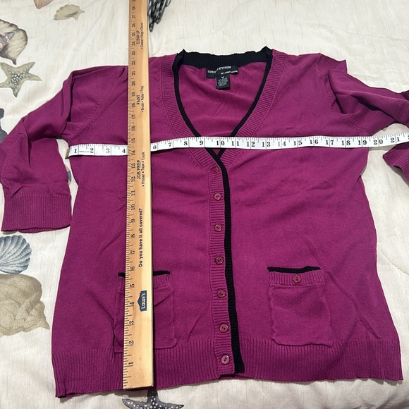 Lifestyle Attitude by Larry Levine Button Front Cardigan - Picture 12 of 13